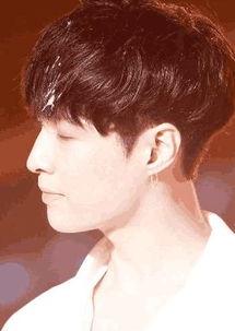 男明星完美侧颜,揭秘男明星完美侧颜的神秘魅力