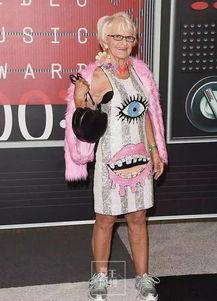 香奶奶垃圾袋明星,环保时尚新潮流