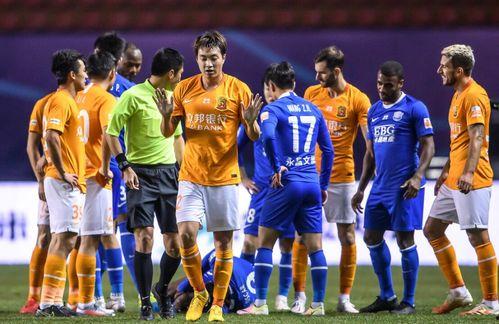 足坛最新爆料新闻视频大全