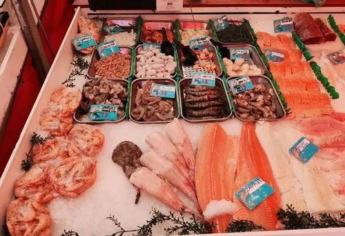 网红和地摊哪个有钱,谁才是财富新宠？