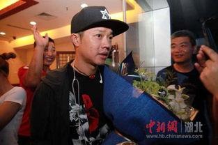 明星空降,璀璨星光点亮娱乐圈风云