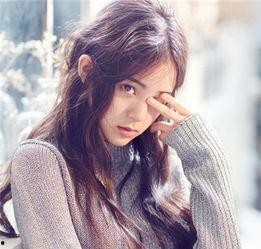 明星黄文欧阳娜娜,跨界合作，演绎青春风采